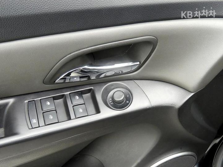 Chevrolet Lacetti Premiere 1.6 SX Premium Type 10