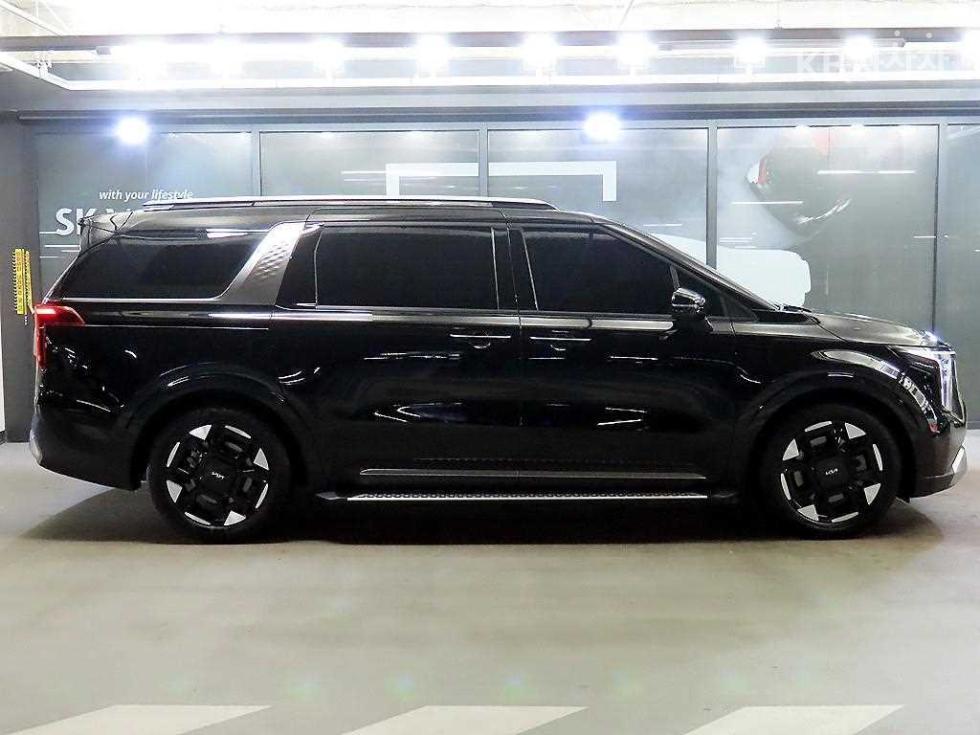Kia Carnival — miniaturë 3