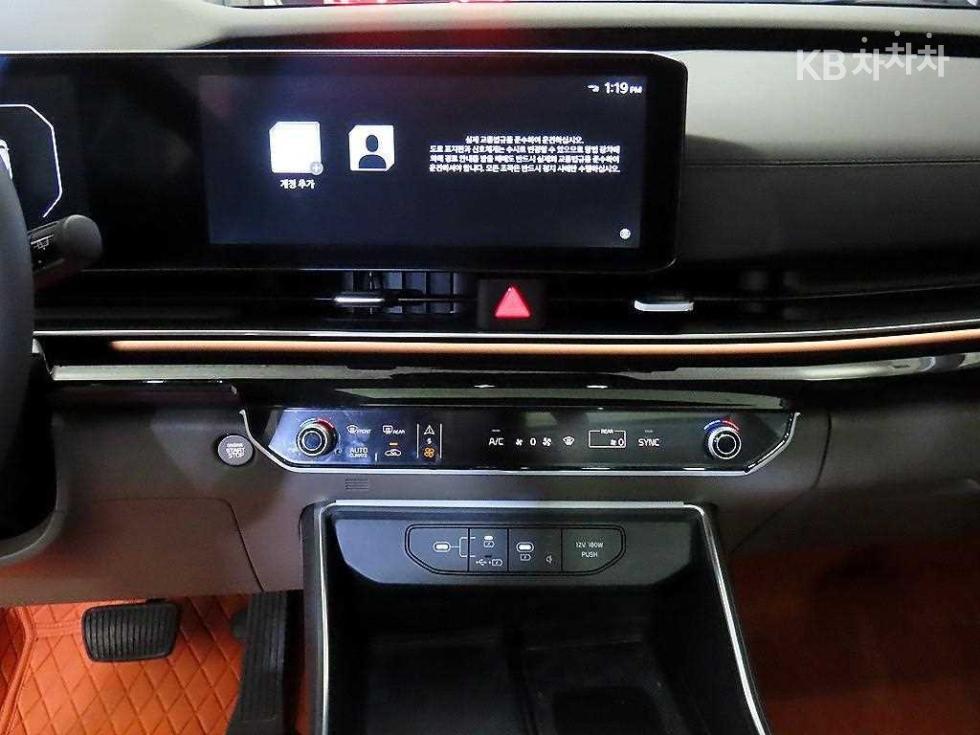 Kia Carnival — miniaturë 12