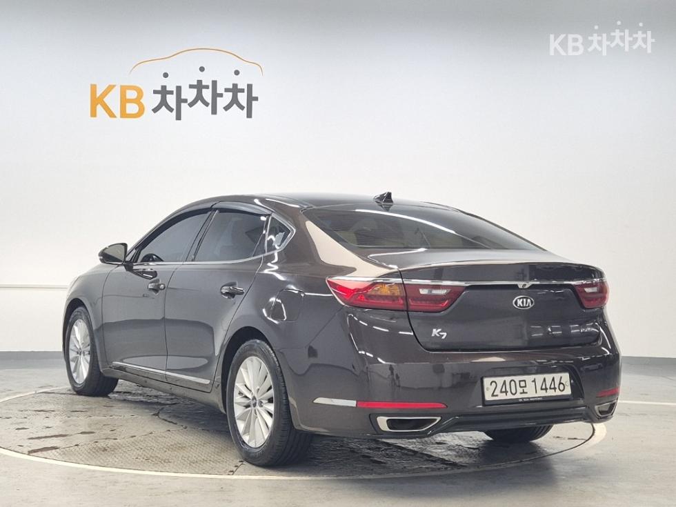 2016 - kia k7