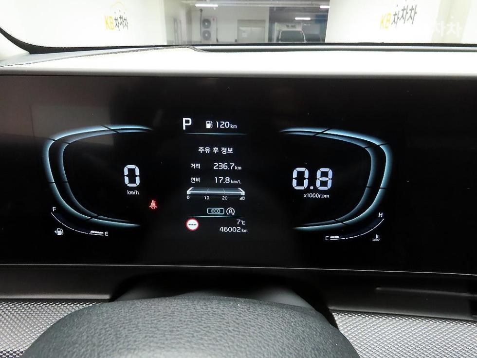 2022 - kia sportage