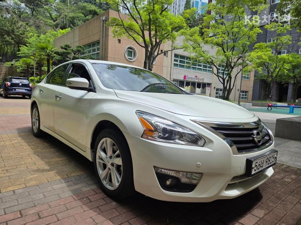 2014 - nissan altima