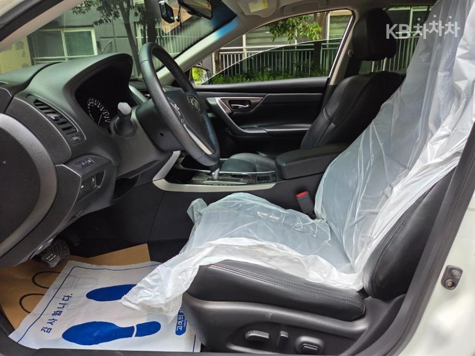 2014 - nissan altima