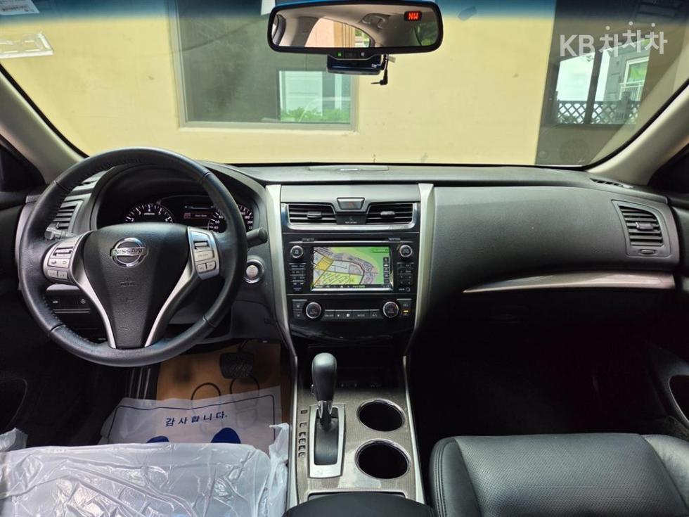 2014 - nissan altima