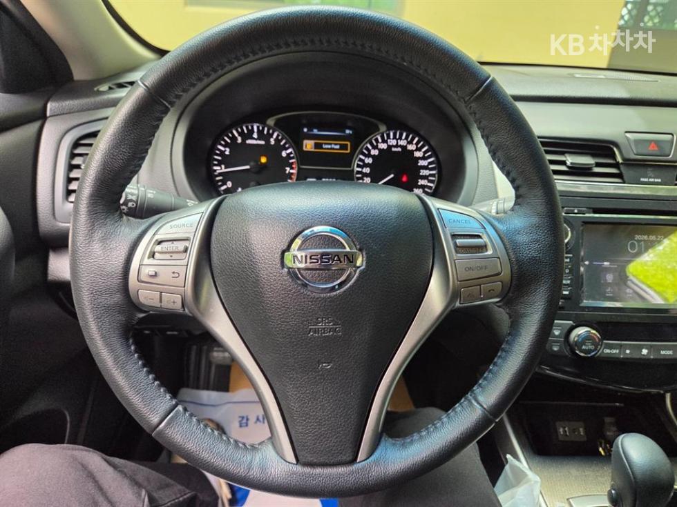 2014 - nissan altima