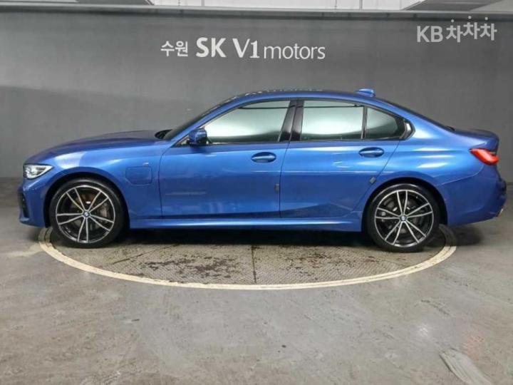 BMW 3 Series G20 330e M Sport 3