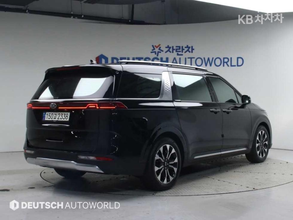 2021 - kia carnival