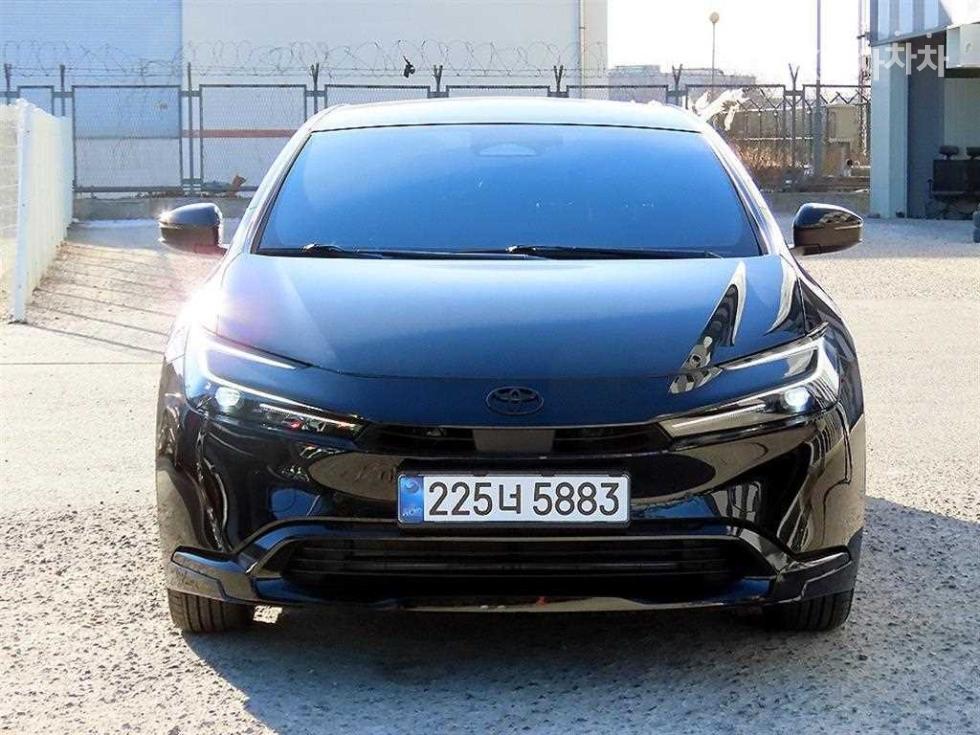 2025 toyota prius