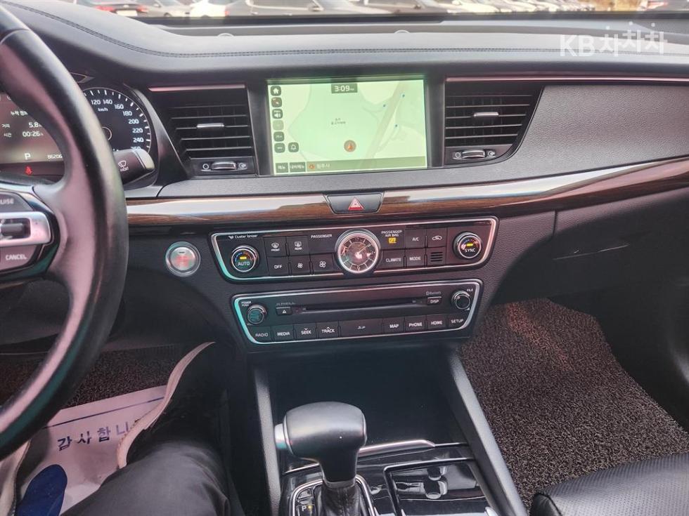 2018 - kia k7