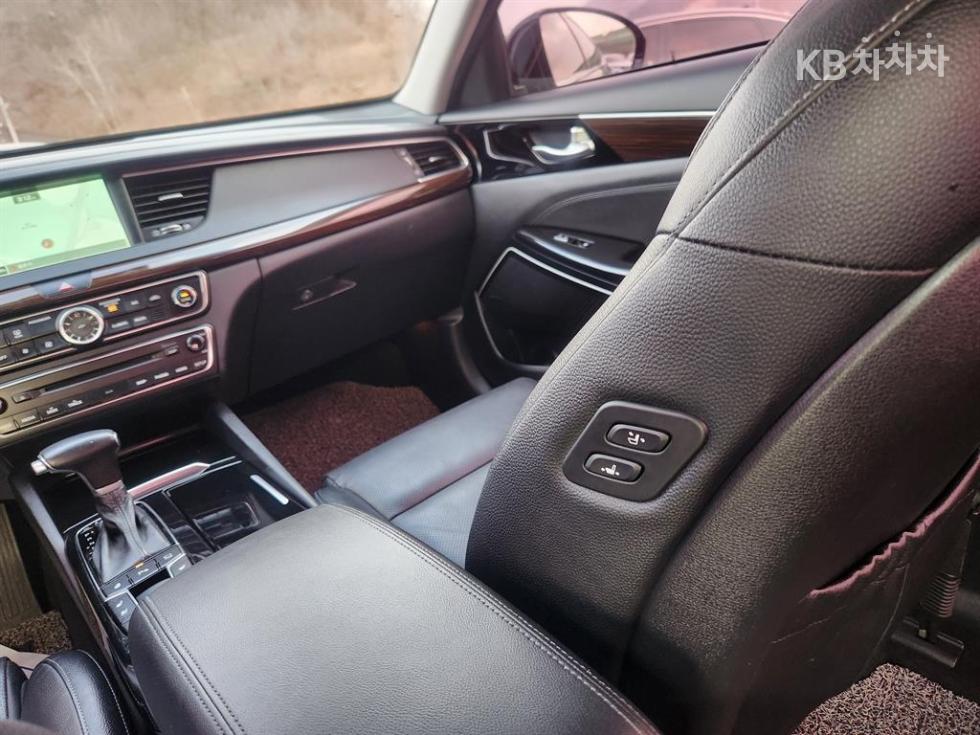 2018 - kia k7