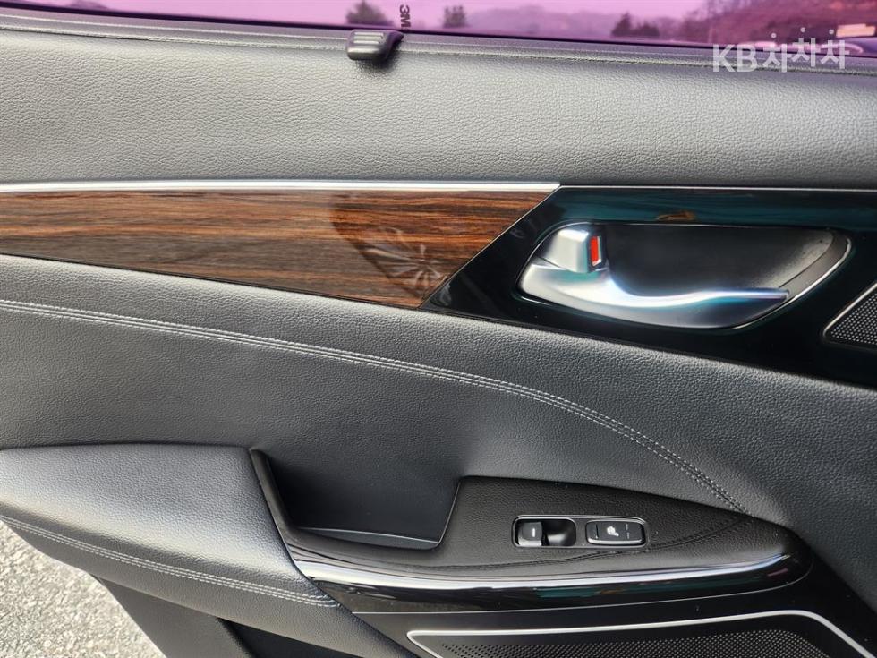 2018 - kia k7