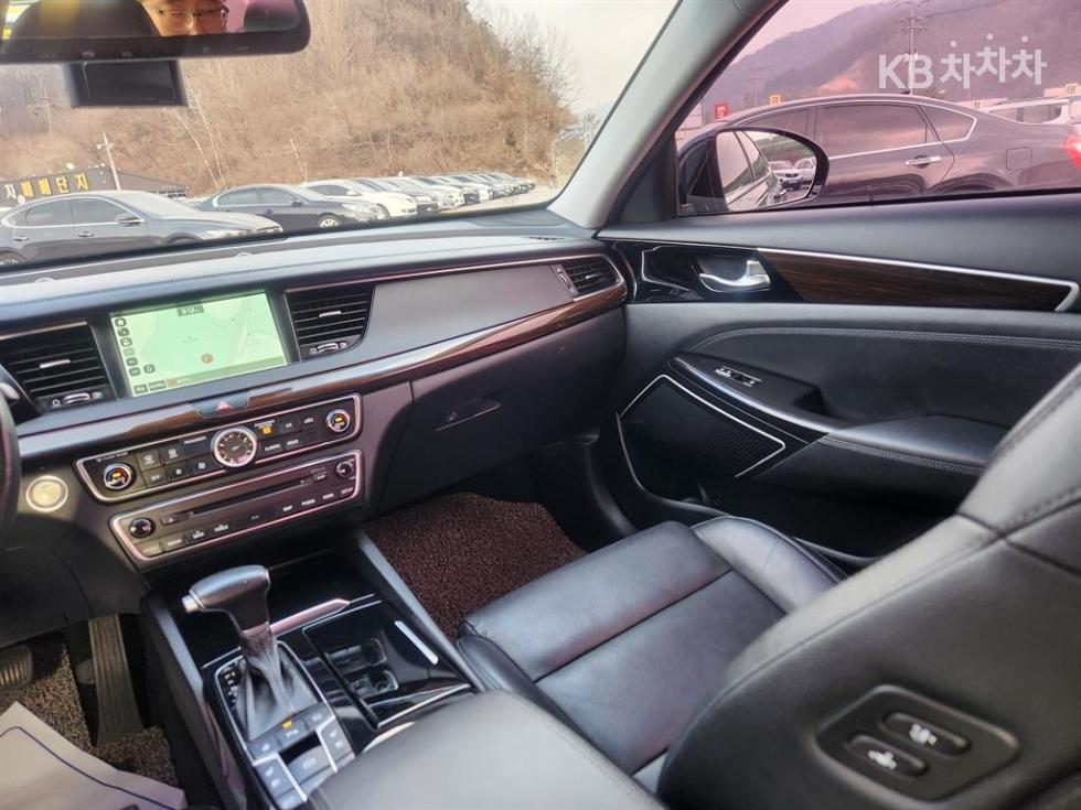 2018 - kia k7