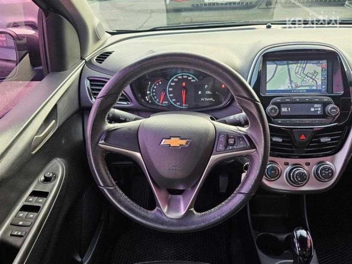 Chevrolet Spark The Next LT Plus 8