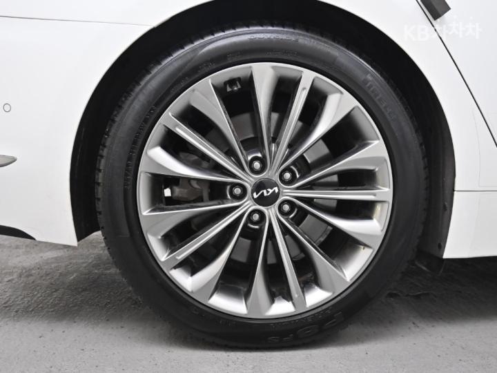 Kia K9 3.3 T-GDI AWD Masters 6