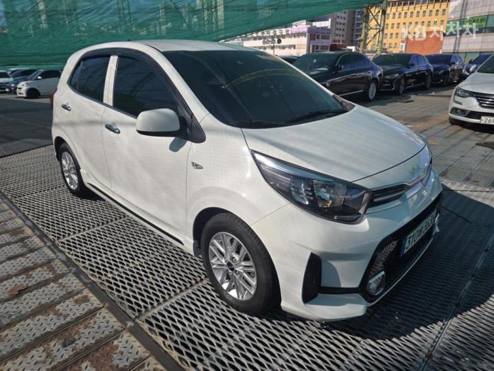 Kia Morning Urban JA 1.0 Gasoline Signature 3