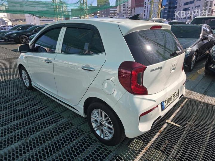 Kia Morning Urban JA 1.0 Gasoline Signature 5