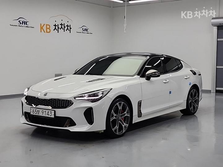 Kia Stinger 3.3 Turbo 2WD GT 2