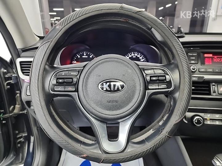 Kia K5 1.7 Diesel MX Luxury 10
