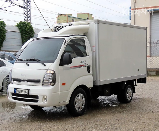 2023 - kia bongo iii