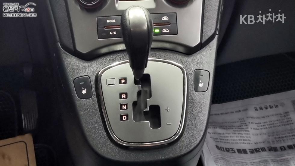 Kia Carens — miniaturë 14