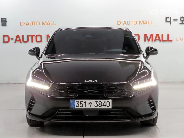 Kia K5 Hybrid 2.0 HEV Noblesse