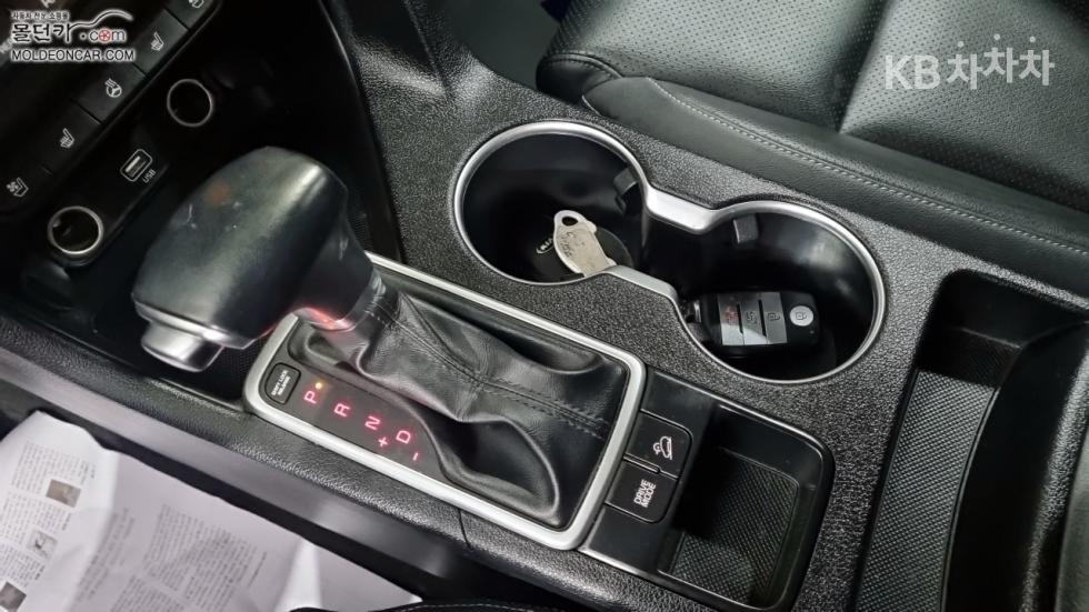 2019 - kia sportage