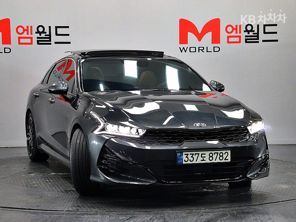 2021 - kia k5