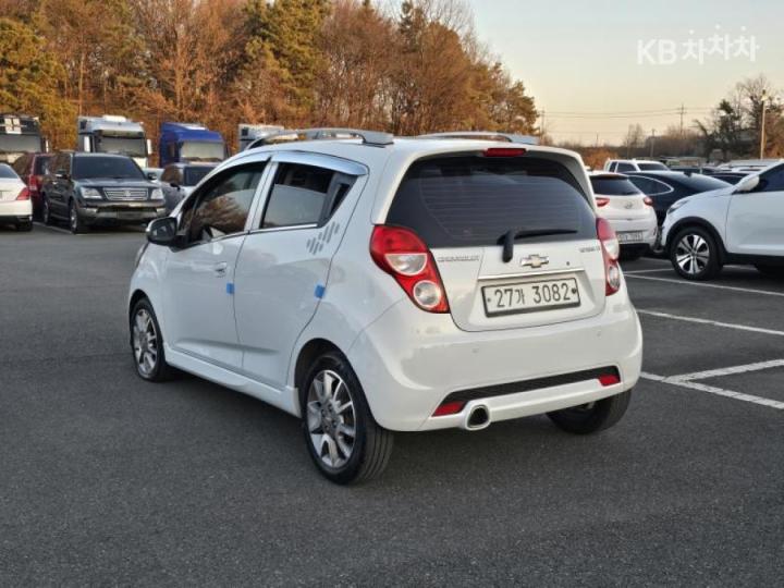 Chevrolet Spark Edition 7