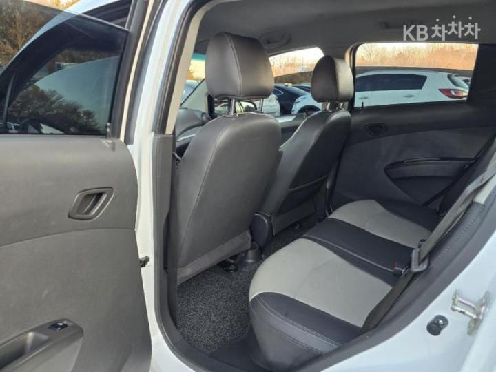 Chevrolet Spark Edition 8