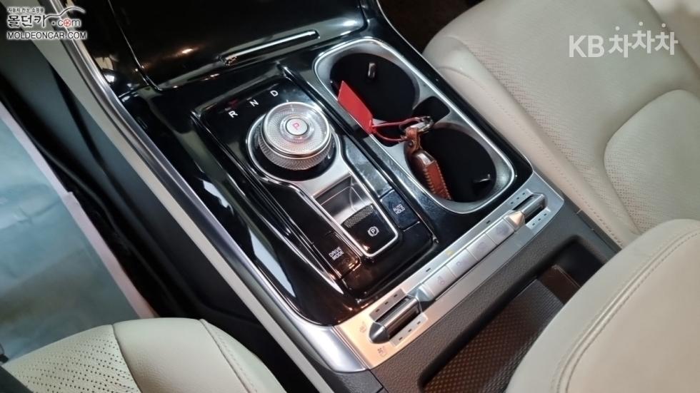 2021 - kia carnival