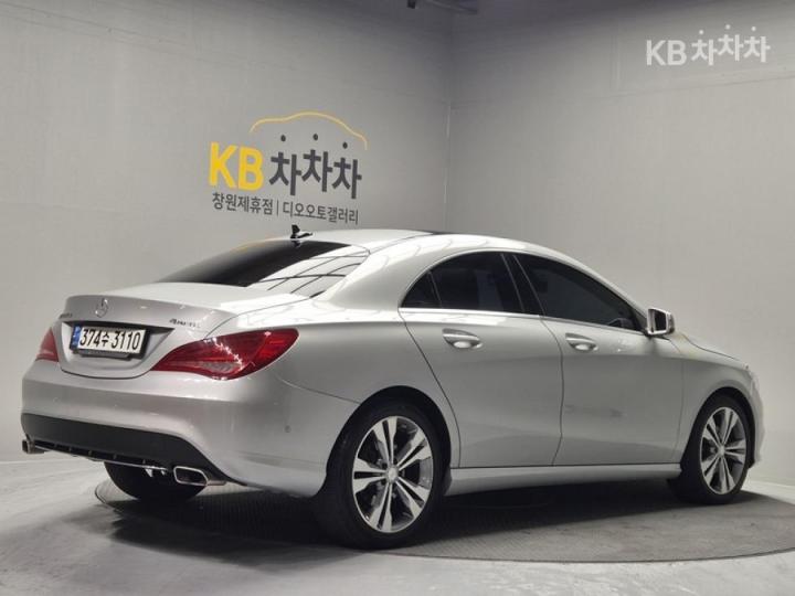 Mercedes-Benz CLA-Class CLA200 d 4Matic 7