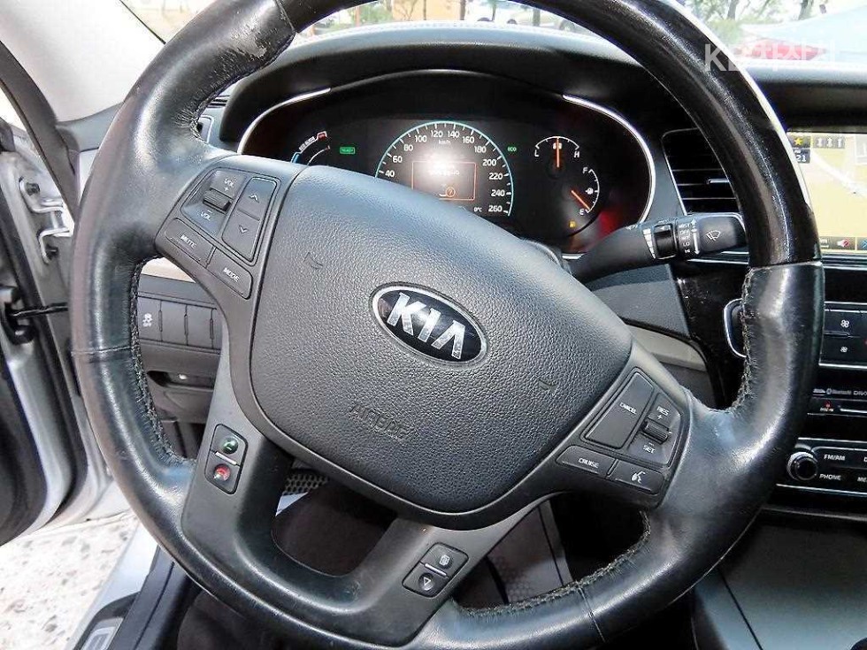 2014 - kia k7