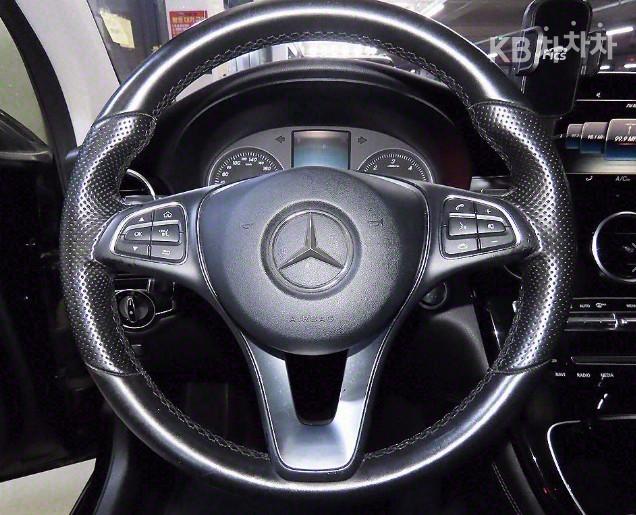 Mercedes-Benz GLC-Class X253 220d 4Matic Base Type 9