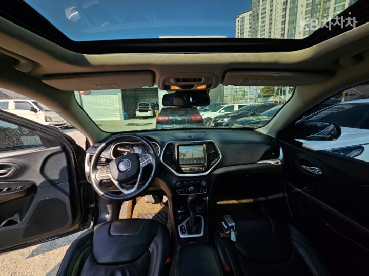 Jeep Cherokee KL 2.0 Diesel AWD Limited 9