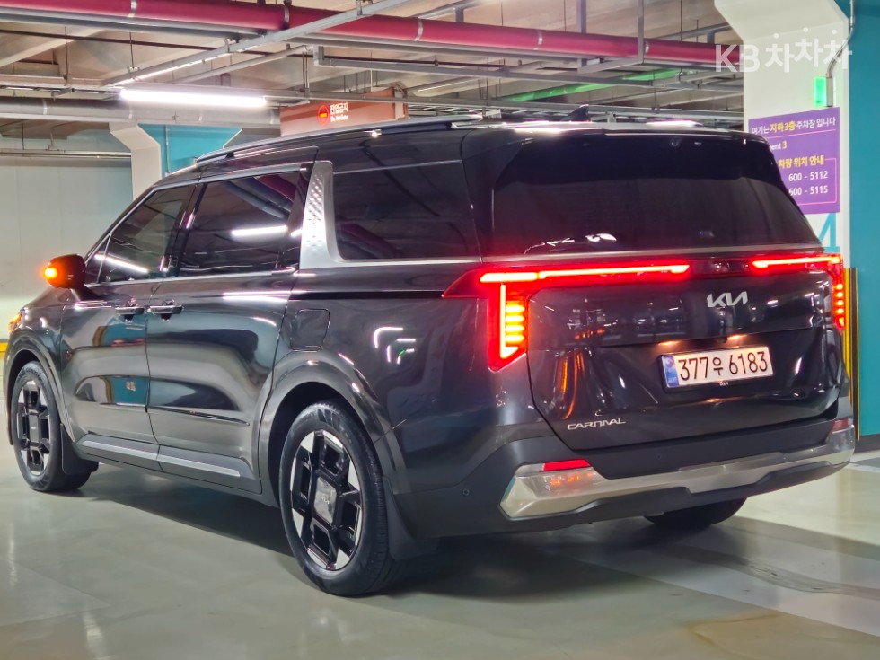 2025 - kia carnival