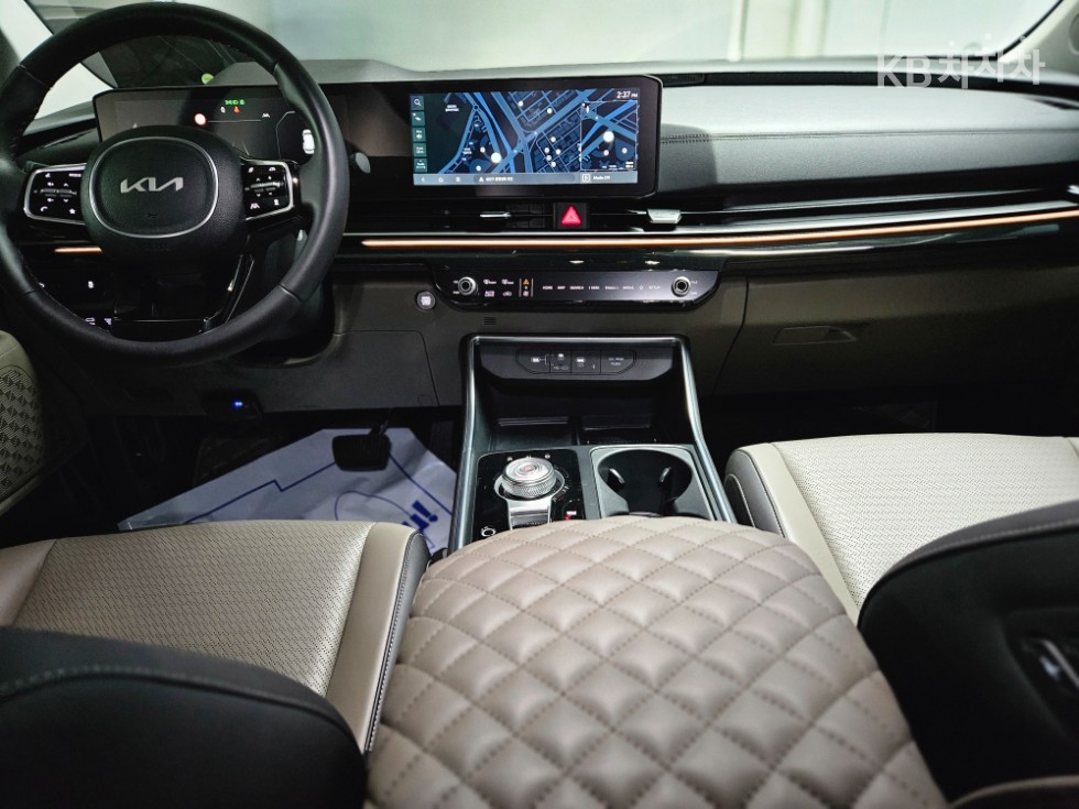 2025 - kia carnival