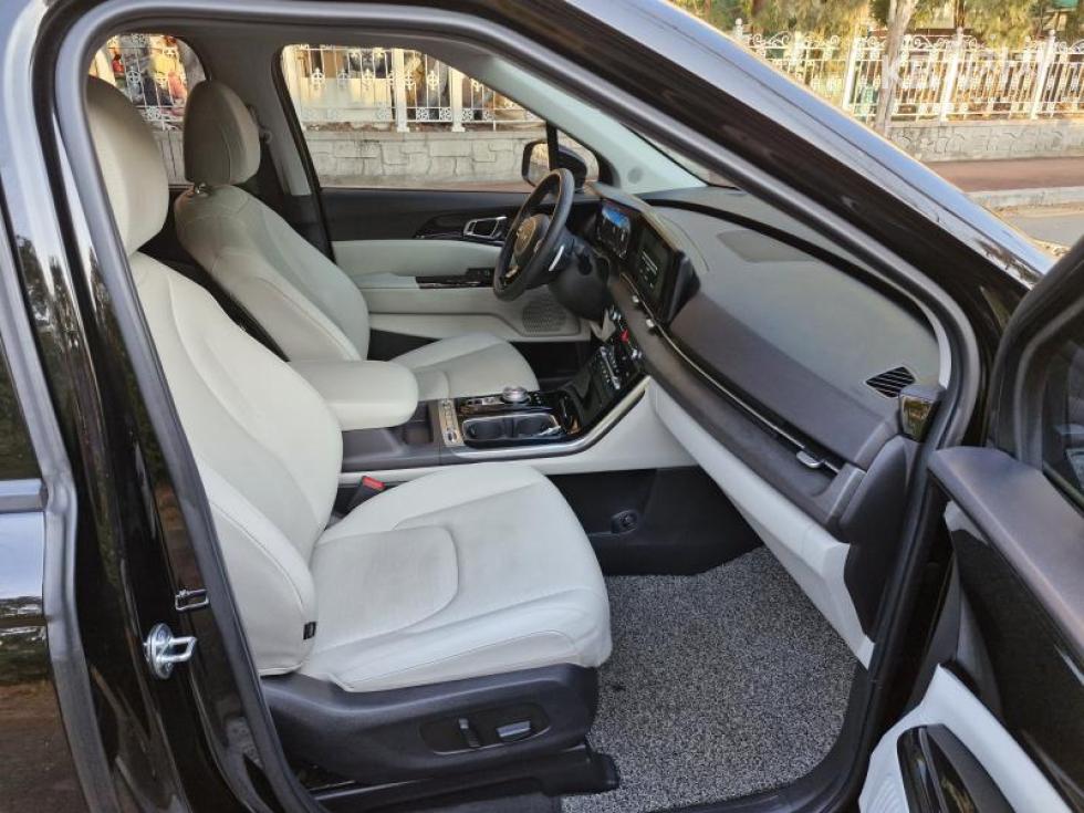 2023 - kia carnival