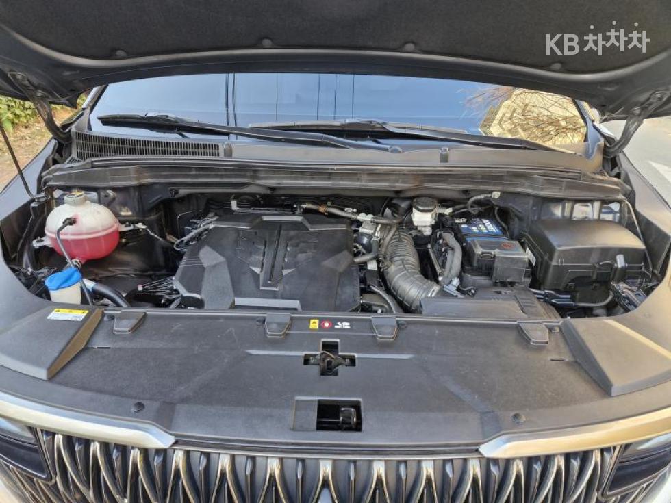 2023 - kia carnival