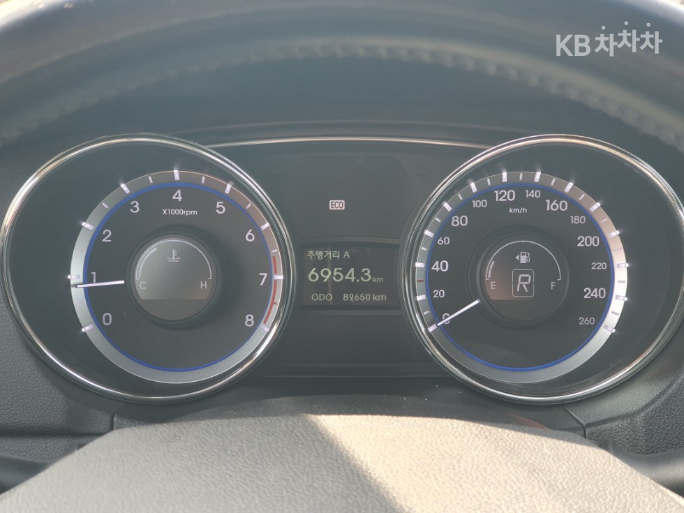 Hyundai Sonata — miniaturë 18