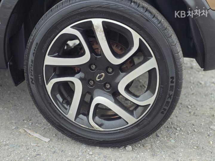 Renault QM3 RE Signature 7