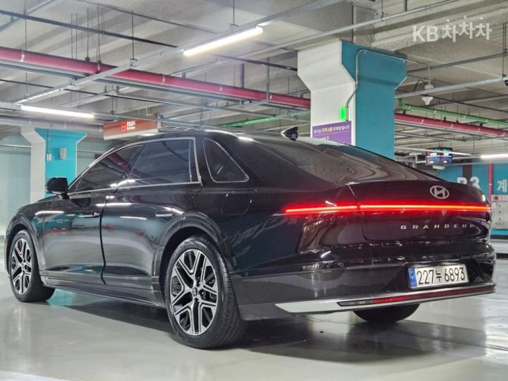 Hyundai Grandeur The Hybrid 1.6 Turbo Gasoline Exclusive 10