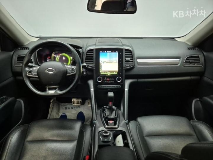 Renault QM6 2.0 LPe 2WD RE 8