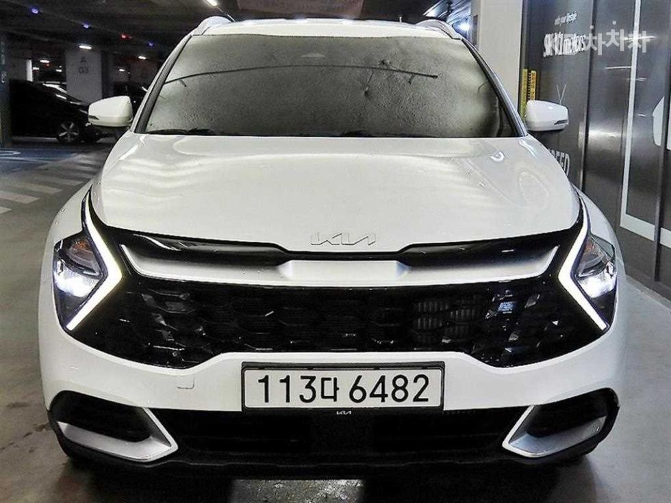 2023 - kia sportage