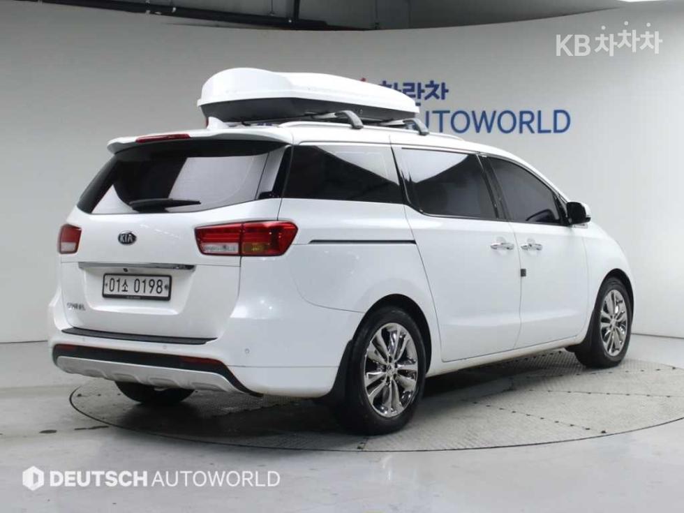 2017 - kia carnival
