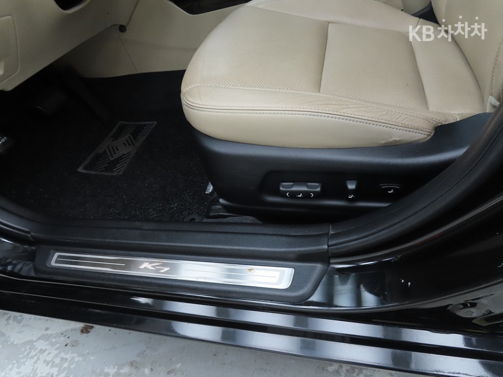 2013 - kia k7