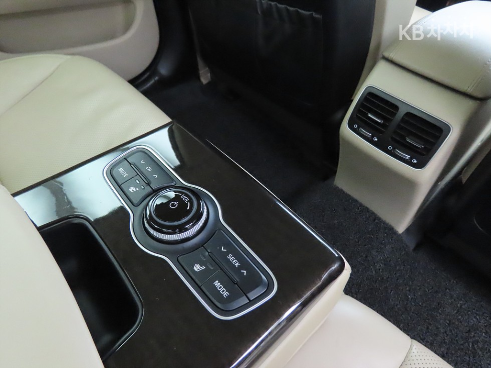 2013 - kia k7