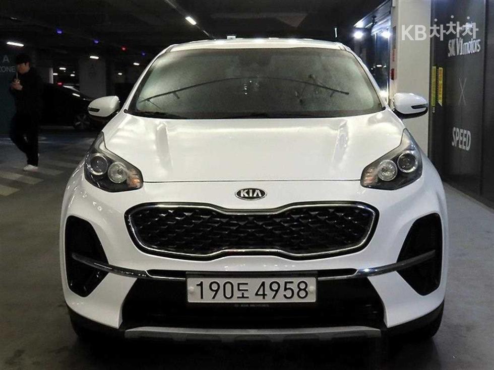 2021 - kia sportage