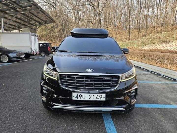 Kia Carnival High Limousine 3.3 Gasoline Noblesse Special 2