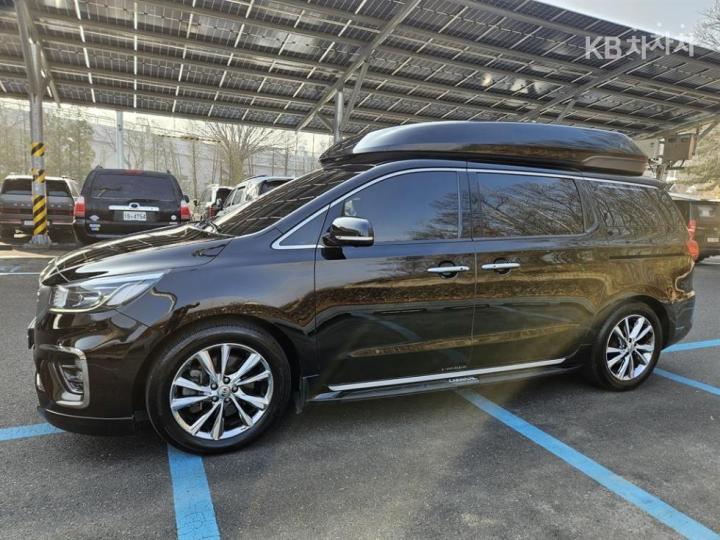 Kia Carnival High Limousine 3.3 Gasoline Noblesse Special 3