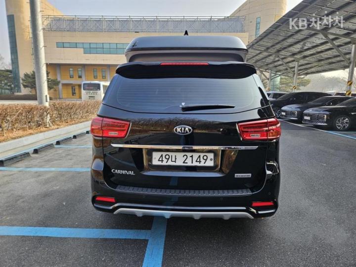 Kia Carnival High Limousine 3.3 Gasoline Noblesse Special 5